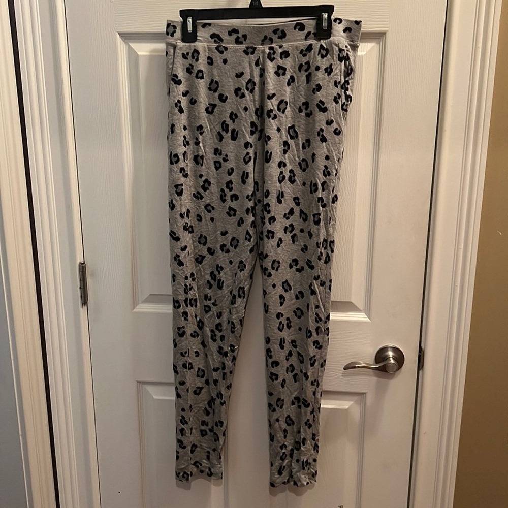 Ladies leopard pajama pants new without tag size medium